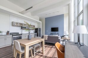 Interior - Landing | Modern 1BD, Courtyard (Kansas City)