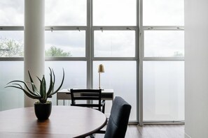 Dining - Landing | Stunning 1BD, Courtyard (Kansas City)