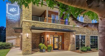 Landing | Stunning 2BD, Clubhouse, Yoga Studio