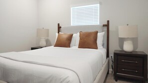 1 bedroom, desk, iron/ironing board, WiFi - Landing | Incredible 1BD, Gym (Port Royal)