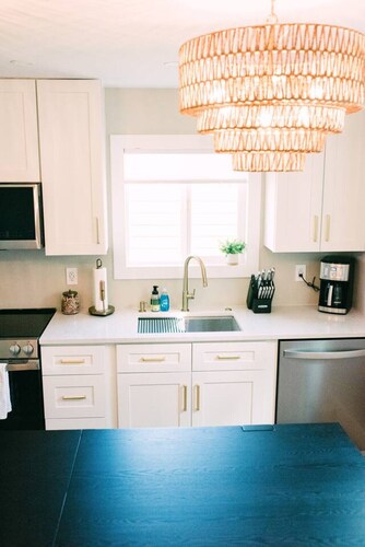 NEW! | Fully renovated! Fenced Bckyrd | Dog Frndly