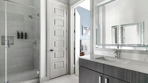 Bathroom - Landing | Incredible 2BD, Gym (Houston)