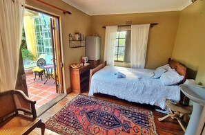 Room, 1 Bedroom, Terrace - Room-sunbird Room Double Room With poo (Cape Town)