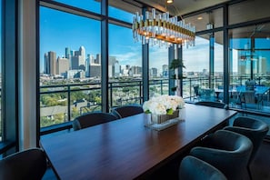 Dining - Landing | Stylish Studio, Clubhouse, Gym (Houston)
