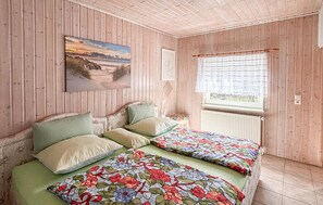 1 bedroom, free WiFi - 1 bedroom gorgeous home in Waren (Waren)