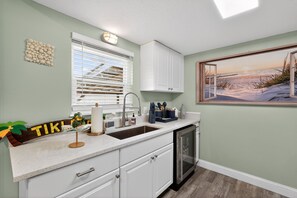 Fridge, microwave, oven, dishwasher - Sarasota Escape: Movie Room & Siesta Beach Fun (Sarasota)
