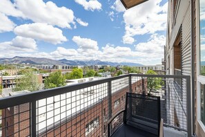 Property grounds - Landing | Beautiful Studio in Central City (Salt Lake City)