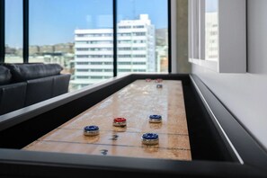 Games room - Landing | Modern Studio in Central City (Salt Lake City)