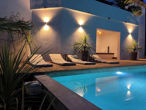 Villa vue mer à Hyères avec piscine
