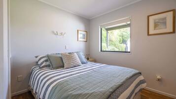 1 quarto, ferros/tĂĄbuas de passar roupa, Wi-Fi, roupa de cama