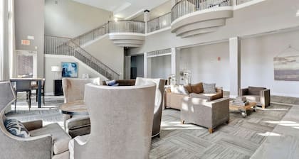 Landing | Amazing 1BD, Gym, Courtyard