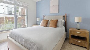 2 bedrooms, desk, iron/ironing board, WiFi - Landing | Incredible 2BD, Courtyard, Gym (Columbia)