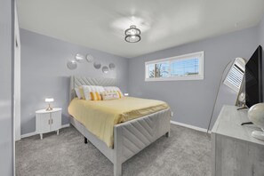 Room - Merry Melly, The Midtown Charmer! Close to Midtown, downtown, freeway, airport (Reno)