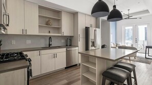 Fridge, dining tables - Landing | Stunning 1BD, Gym (Austin)