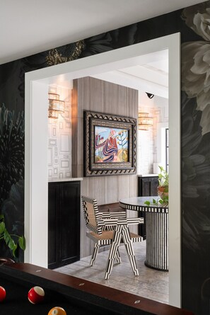 Interior - Inn Cahoots - Hollywood Ave Retreat Home (Austin)