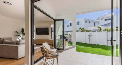Black Wattle Beach House