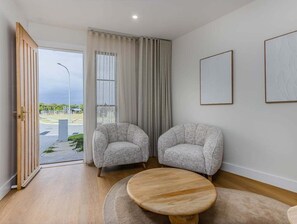 Interior - Black Wattle Beach House (Tweed)