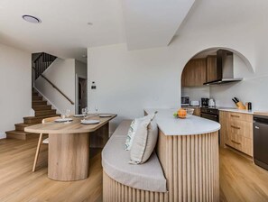 Interior - Black Wattle Beach House (Tweed)