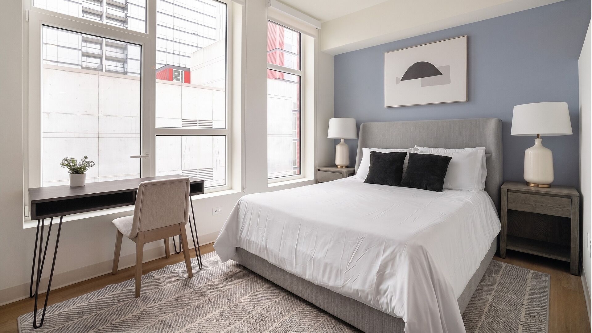 Desk, iron/ironing board, WiFi, bed sheets