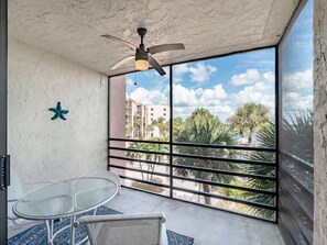 Property grounds - Riverside Retreat Marco Island Waterfront Condo (Marco Island)