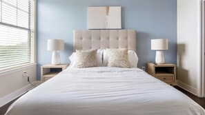 2 bedrooms, desk, iron/ironing board, WiFi - Landing | Amazing 2BD, Gym (Austin)