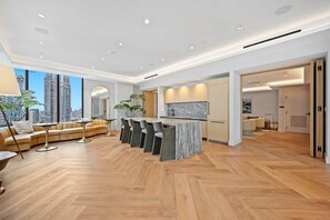 Interior - Downtown Retreat with Rooftop Pool (Miami)