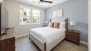 1 habitación, escritorio, tabla de planchar con plancha y wifi 