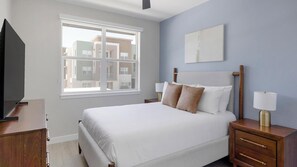 2 bedrooms, desk, iron/ironing board, WiFi - Landing | Incredible 2BD, Gym, Clubhouse (Goodyear)