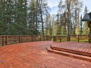 Terrace/patio - Charming Duplex Close to Soldotna and Kenai River - Basement (Soldotna)