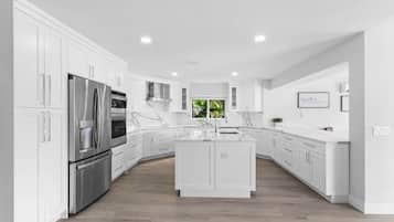 Deluxe Villa | Private kitchen