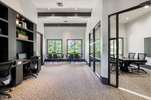 Interior - Landing | Stunning 2BD, Gym (Austin)