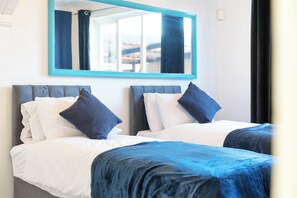 7 bedrooms, iron/ironing board, WiFi, bed sheets