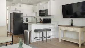 Fridge, dining tables - Landing | Beautiful 1BD, Pool, Gym (Tampa)