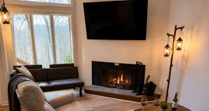 Walk to Slopes and Restaurants - Cozy 1 Bedroom Condo