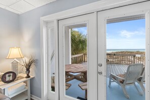 Interior - Quiet Gulf-Front Condo | 2BR Retreat w/ Balcony Views (Panama City)