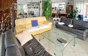 TV - Belle maison avec piscine (Arcachon)