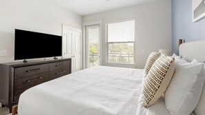 2 Schlafzimmer, Schreibtisch, Bügeleisen/Bügelbrett, WLAN