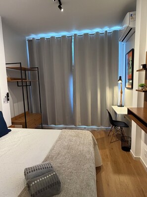 Room - New Studio • Sea view • 2 minutes with your feet in the sand (Rio de Janeiro)