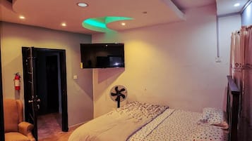 クラシック シングルルーム バルコニー マウンテンビュー