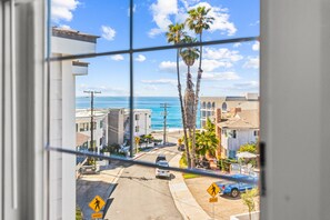 Interior - Coastal La Jolla Getaway w/ Panoramic Ocean Views & Private Rooftop (La Jolla)