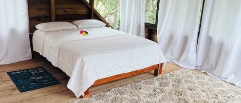 3 habitaciones y ropa de cama