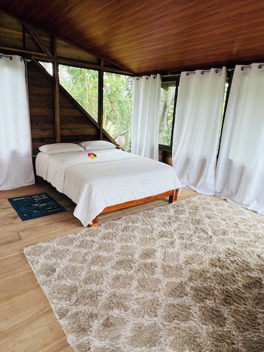 Cabins La Granja de Lara Changuinola Bocas del Toro. A few minutes from downtown