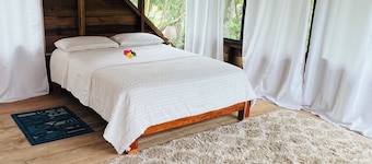 Cabins La Granja de Lara Changuinola Bocas del Toro. A few minutes from downtown