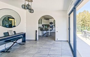 Interior - Amazing home in YERRES (YERRES)