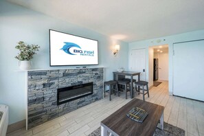 Interior - Decorated Oceanfront  Condo w/ Amazing Heated Pool (Myrtle Beach)
