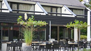 Buiten dineren
