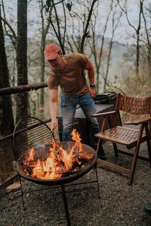 Stuga - utsikt mot bergen | Boendeområde