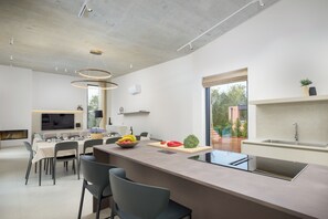 Fridge, microwave, oven, stovetop - Villa La Mari (Istria - Poreč) (Poreč)