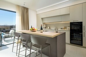 Fridge, microwave, oven, stovetop - Villa Sola (Istria - Poreč) (Poreč)