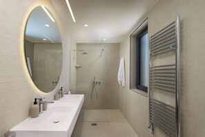 Shower, bidet - Villa Sola (Istria - Poreč) (Poreč)